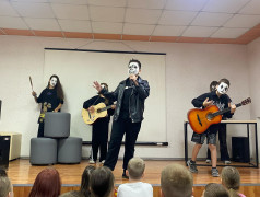 Шоу-пародия &laquo;Точь-в-точь&raquo;