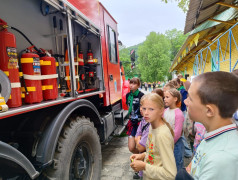 Профориентационная экскурсия от пожарно-спасательного отряда МЧС в ДОЛ &laquo;Наречное&raquo;
