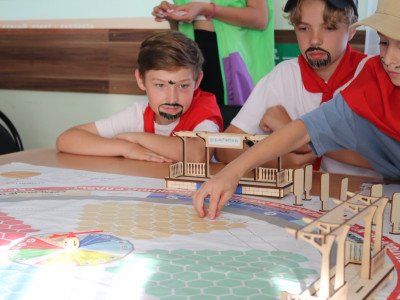 Путешествие в  уникальный город Железнославинск.