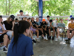 В нашем лагере частые гости в погонах!