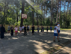 "Движение первых"  со стражем порядка!