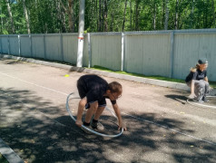 Спортивные баталии: эстафета между 1 и 2 отрядами