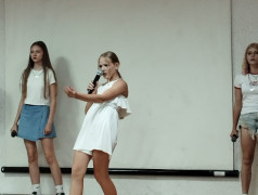 Шоу-пародия &laquo;Точь-в-точь&raquo;