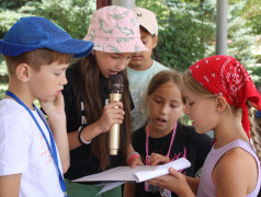 Российский флаг в каждом сердце.