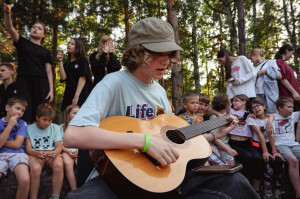 ТРАДИЦИЯ СЕРДЦА: КОСТЁР ПРОЩАНИЯ В ЗАСЛОНОВГРАДЕ