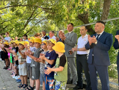 Почетные гости