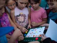 Знания - суперсила! Итоговая игра в "Маяке" покорила квадропланеты!