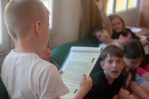 Игры, вода и лес: как ребята в лагере «Маяк» открывают мир