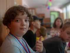 Игры, вода и лес: как ребята в лагере &laquo;Маяк&raquo; открывают мир