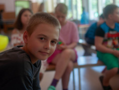 Игры, вода и лес: как ребята в лагере &laquo;Маяк&raquo; открывают мир