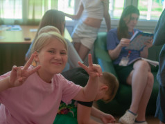 Игры, вода и лес: как ребята в лагере &laquo;Маяк&raquo; открывают мир