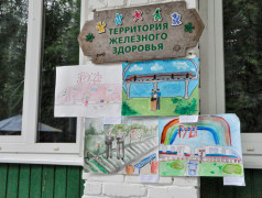 Выставка рисунков - кладезь талантов в ДОЛ "Маяк"!