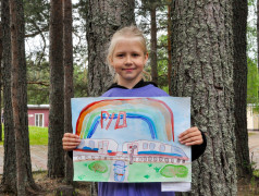 Выставка рисунков - кладезь талантов в ДОЛ "Маяк"!