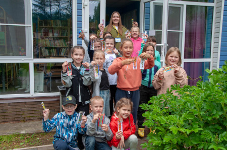 Чтение в моде! Мастер-класс по изготовлению закладок в лагере «Маяк»