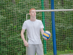 "Маяк" выходит на волейбольную орбиту! ? Педагоги vs Дети &ndash; Битва поколений!