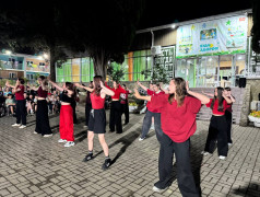 Зажигательные ритмы и море позитива: Конкурс флешмобов в "Экспрессе"!