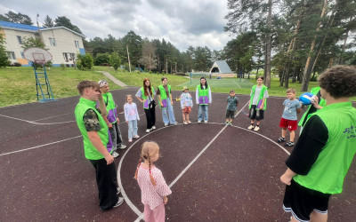 Юные наставники Тин-лиги