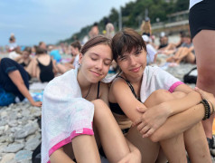 "Экспресс": Мы купались, загорали, замки из камней ваяли! (И чуть вожатых не утопили&hellip;) 