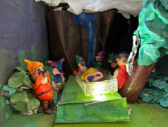 Сказочный мир, рожденный в коробке: уникальная выставка погружает зрителей в волшебство творчества!