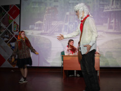 Вожатский отряд &ldquo;ЗОВ&rdquo; представил спектакль &ldquo;Сказка о потерянном времени&rdquo;