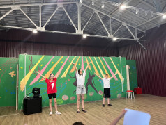 День первых и зарядка со стражем порядка