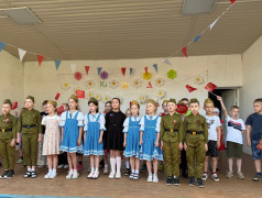 В дороге все, кто молоды!