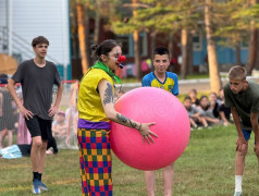 КОМИЧЕСКИЙ ФУТБОЛ В ЧЕСТЬ ДНЯ МОЛОДЁЖИ