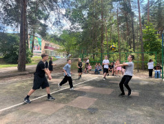 Соревнования по волейболу!  Лучшие команды лагеря сразились за кубок!