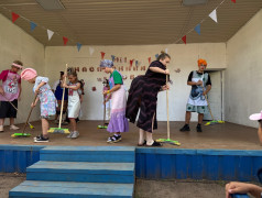 "Бенефис Фрекен Бок"