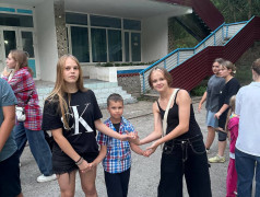 Дружба рождается здесь! Игра "Хомуты" в нашей Усладе!