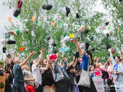 Лето в красках лагеря!