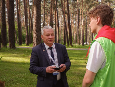 Живая память поколений: в Заслоновграде открыли стелу и аллею славы