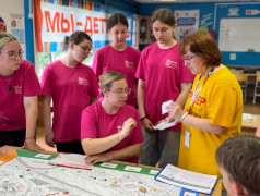 Новая смена, новые участники. Жители Страны железных дорог сыграли в игру "Платформа №7"