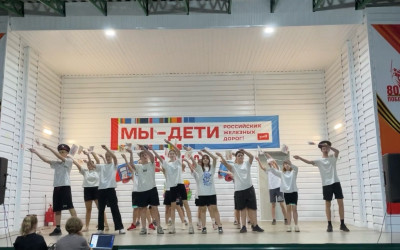 Юные лидеры Тин-лиги организуют яркие события в лагерях в рамках проекта &laquo;Страна Железных Дорог&raquo;