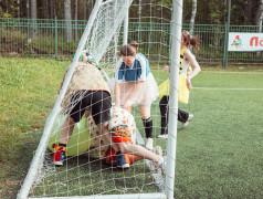 В "Маяке" зажгли звёзды комического футбола!