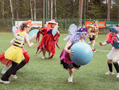 В "Маяке" зажгли звёзды комического футбола!