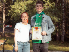 "Маяк" прощается, но не расстаётся: Торжественная линейка закрытия смены подвела итоги яркого лета!