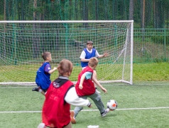 Яркие эмоции и новые рекорды: второй день фиджитал-турнира в лагере &laquo;Маяк&raquo;