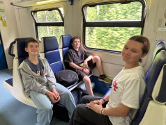 Дома ждут: ребята вернулись после завершения лагерной смены