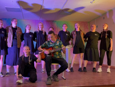 "Слава за минуту"