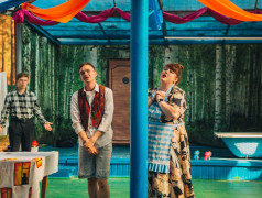 Как вожатые и воспитатели показывали спектакль &laquo;Малыш и Карлсон&raquo;