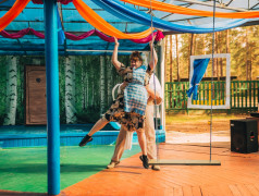 Как вожатые и воспитатели показывали спектакль &laquo;Малыш и Карлсон&raquo;