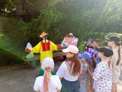 Игровая программа "Национальные гостины"