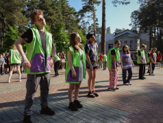 Зарядка с огоньком: как тин-лига заряжает энергией весь Заслоновград