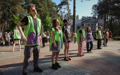 Революция в Заслоновграде: тиновцы берут лагерь штурмом!