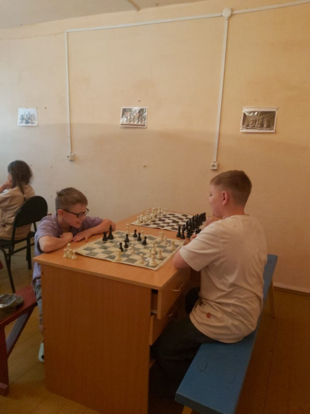 Шахматные баталии в ДОЛ им. Павлика Морозова: 5-7 отряды демонстрируют мастерство!