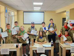 "Железнодорожный вызов" принят! В "Зелёном огоньке" раскрыли тайну и встретили "Победу" фестивалем красок!