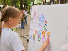 ДОЛ "Зелёный огонёк" зажёгся в честь Дня России!