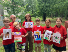 Есть в мире занятие на все времена &ndash; рисование.