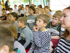 В лагере прошло захватывающее мероприятие на пиратскую тематику "А рыбы в море плавают".